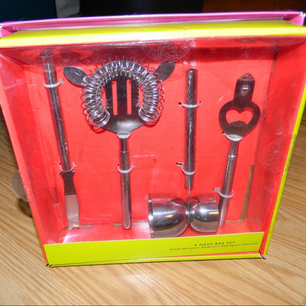 Bar Cocktail Set in Gift Box - NIB